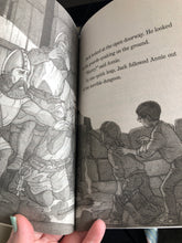 Load image into Gallery viewer, Magic Tree House - #2 The Knight At Dawn - Mary Pope Osborne