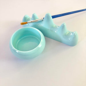 Paintbrush Holder and Cleaning Dish