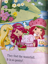 Load image into Gallery viewer, Strawberry Shortcake - A Picnic Adventure (Early Reader)