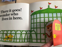 Load image into Gallery viewer, Spot Goes To The Circus by Eric Hill (Hard Cover)