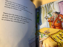 Load image into Gallery viewer, The Fairies and the Cloakmaker by Chris Gurney