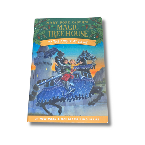 Magic Tree House - #2 The Knight At Dawn - Mary Pope Osborne