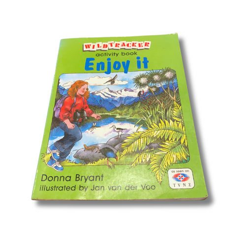 Wildtracker Activity Book - Enjoy It - Donna Bryant